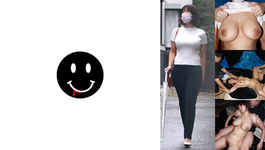 饱满诱惑的蜜桃臀。