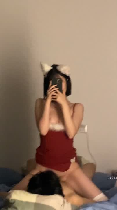 原档泄密】调教南京女大学妹,看起来挺文静床上骚出水,一插进来