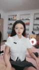 雪莉小可爱!网红美女!连体开档黑丝,一线天馒头逼,小男友骑乘