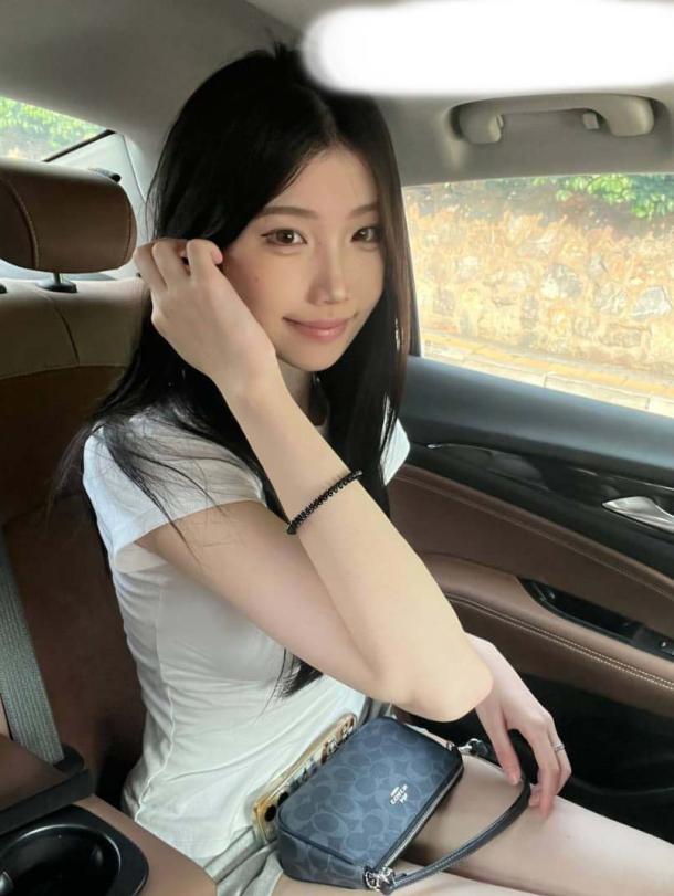 白金泄密 真实调教极品大学生眼镜反差婊 身材超好 肤白貌美 全程露脸