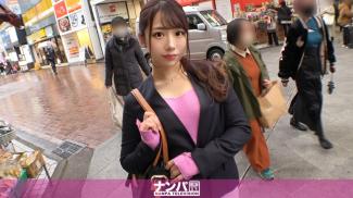 意外的相遇:外出女性的征服之旅,从拒绝到沉沦的快感体验。- 尾崎惠里香