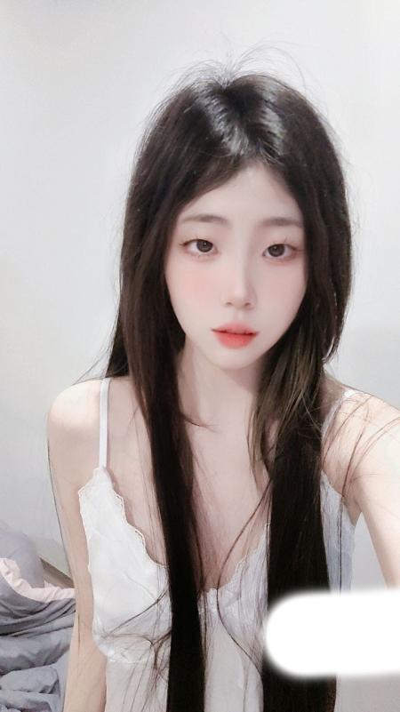 s级完美露脸，清纯女神【小坏猫】最新高价定制③，脸穴同框自慰，长得是性感蝴蝶逼(16v)