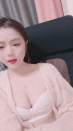 甜甜美少女！給大家秀一場！白嫩奶子騷穴特寫，手指插入扣弄，嬌喘呻吟，爽的流出白漿