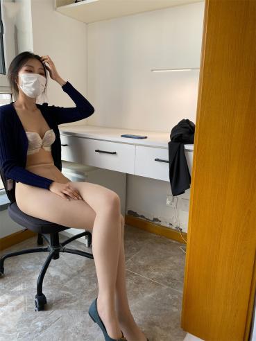 【iss尤好物】极品学生妹,【美晗】内部私定,露毛超清特写,完美少女胴体呈现佳作