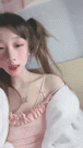 雙馬尾新人美少女!臉上紅撲撲的!嘴比較小吃不了大jb,撩起衣服貧乳,多毛嫩穴尿尿超粉嫩