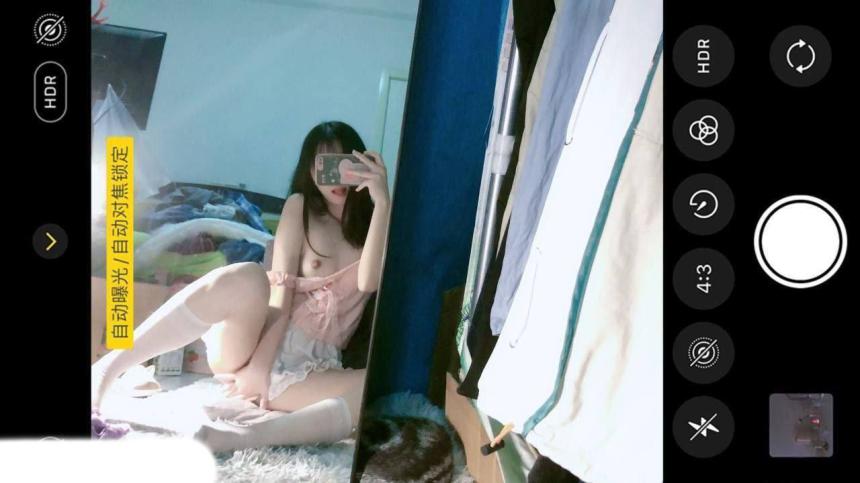 浙大城市学院学生妹『白x彤』被男友调教成母狗,宿舍内3p啪啪 主动上位骑乘!完美露脸 超骚(4v)