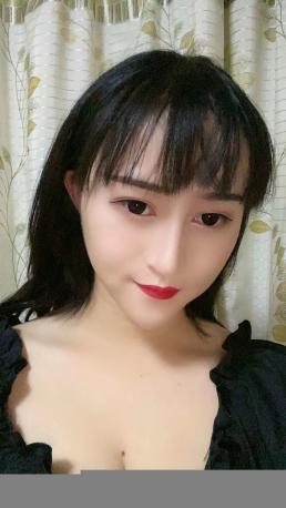 千娇百媚ts妖月小姐 约炮小鲜肉,口活太好了,直接爽射在妖妖嘴里!