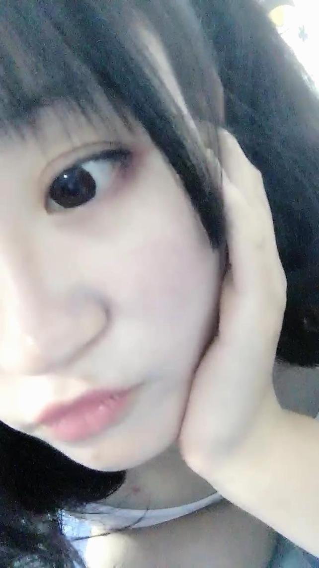 天然巨乳二次元美少女,肉包子一口一口吃,宿舍淫乱摇奶,舍友都笑了,我要去买辣条吃辣 你继续玩你的巨乳hhh