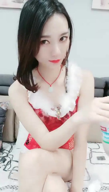 高颜值苗条美少妇红色情趣装和炮友啪啪,翘屁股掰穴舔逼骑乘抽插,搞完厕所跳蛋自慰