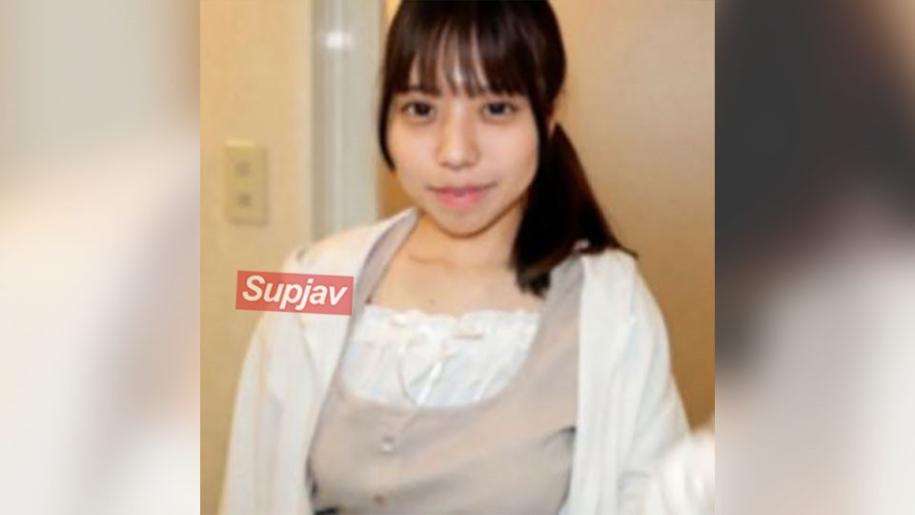 童颜少女被大量脸射,淫荡表情超刺激!