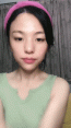 精品推薦正宗學妹小白甜妹05後美女拿着口紅塗逼唇顔值真能打不用開美顔這姿色也夠了楚楚動人小尤物