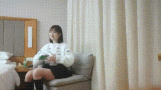 漂亮美乳小姐姐 先进去一下要要痒啊好痒 身材高挑大长腿一线天粉鲍抠的受不了 刚操就白浆直流偷偷无套射了