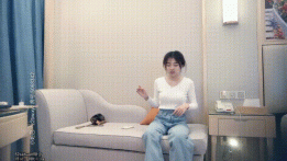 七天探花_花臂超嫩萝莉妹青春粉嫩娇小身躯沙发暴力抽插