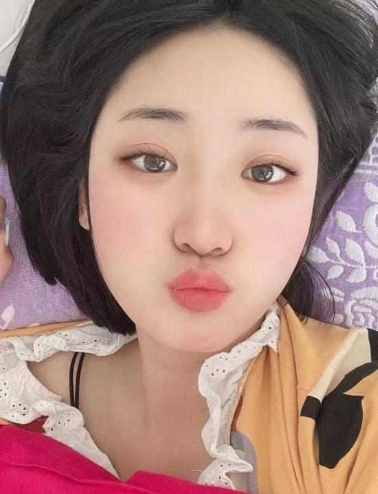 某某门事件第521弹甘肃饭店老板娘马艳艳出轨视频泄露少妇情趣套装加身偷情露脸舔屌玩足交无套被操