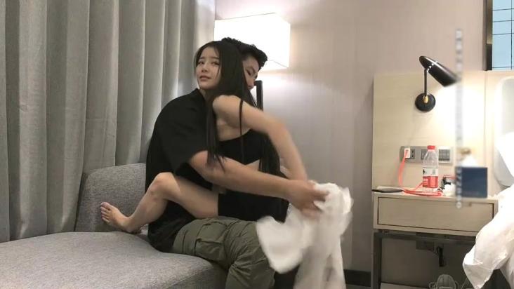 小宝寻花约了个白衣清纯甜美妹子舌吻互摸口交上位骑乘抽插猛操