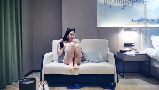 全国探花性感包臀裙长腿萌妹子穿上情趣女仆装黑丝69口交舔弄大力猛操呻吟娇喘