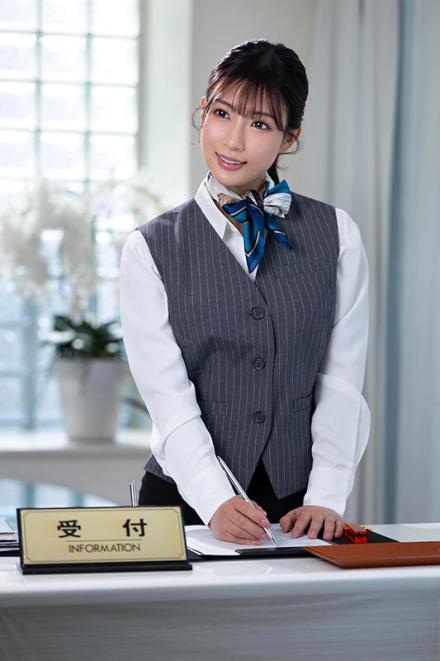 mkmp-664 纖細的接待小姐進入要求按摩的男客房間慢慢挑逗鼠蹊部輕聲說不用忍哦還隔著布插進1公分害一堆人到早上10點退房時都遲到了 宮城理惠