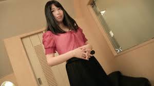 网上应征AV女优，体验拍摄，25岁，曾是宣传小姐。- 千尻彩希