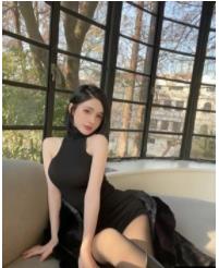 絕美佳人超級反差婊被人艹得都迷離了掐脖子扇耳光哇哇大叫床上無比淫蕩猶如欠艹的母狗