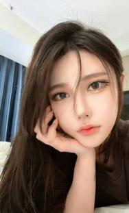 某某门事件第63弹 抖音55W粉丝反差婊DJ跟同厂牌潮流小伙4p视频流出一边被操还一边问你射了没