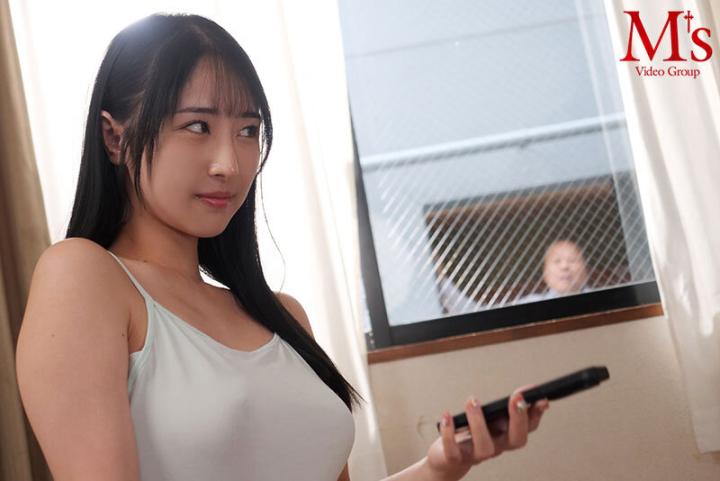 pfes-094 男なら絶対断れない とてつもなくいやらしい下着姿で中年おやじに見せつけ誘惑してくる向かいの部屋の露出狂お姉さん 小野坂ゆいか