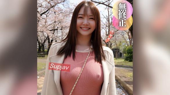 色白短发清纯女白领，私底下是个放荡的美女，无毛小穴连续两次内射。