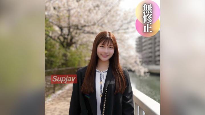 元校花巨乳名媛与老公偷情,IT老板的妻子被狂干。