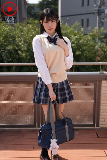 npjs-232 平日放學路上發現一位閒晃的女高中生隨口搭訕就把她帶回家讓她穿上角色扮演服裝無套幹幹還順便自拍福原美奈
