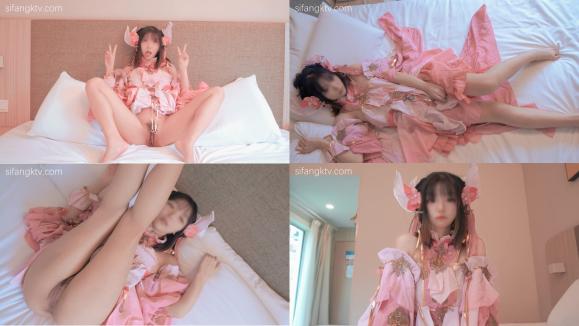 宅男女神福利极品百变萝莉型嫩妹反差婊小余COS甄姬-游园惊梦多节大头水晶棒紫薇惨叫