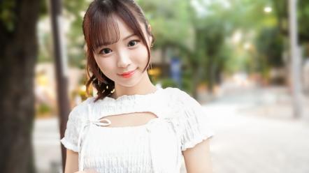 SIRO-5593 【首次拍摄】在网上AV申请-AV体验摄影2468 一位拥有娃娃脸的美少女隐藏着她的终极武器：她那对硕大的乳头！喷涌而出的汁液如同洒水器一般！即便如此，也无法平息男人心中的怒火！