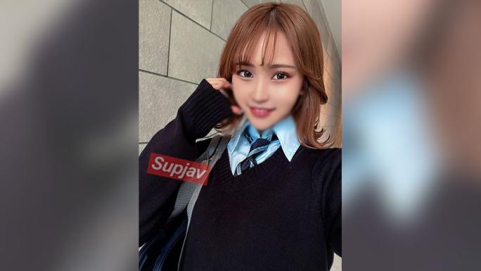 高潮爆棚超劲爆！班上第一阳光辣妹全开浪劲儿！！超会玩随便谁都上床做爱的元气骚货中出内射！-2