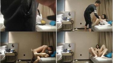 【鸭总侦探】斯文小姐姐_沙发骑坐调情口交舔弄上位骑乘猛操呻吟娇喘非常诱人。