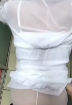 “能不能操死我，求你内射我”仔细听对白，真的太骚了 Chinese homemade video