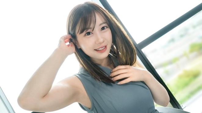 透明感！久违做爱让光滑Q弹肌肤晃荡不停。文静清纯女友想不到的浪叫和扭腰让我秒射