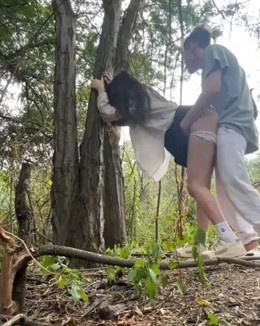 漂亮女乘客打车后排自摸发骚！滴滴司机忍不住拔屌路边虐操 Chinese homemade video