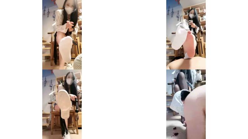 红绿灯调教 高跟皮靴御姐女神 圣水羞辱暴力踢裆72