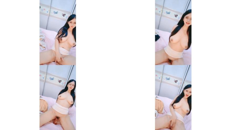 网红大奶极品女神的诱惑，全程露脸互动狼友撩骚不断，揉奶玩逼特写展示，要舔狼友大鸡巴，坐插道具呻吟可射