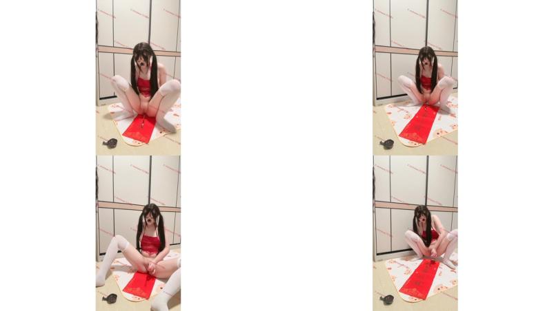 清纯唯美小仙女只只酱逼逼插入毛笔给金主爸爸写字送祝福，无毛白虎嫩穴自慰喷水，长得越乖 玩的越嗨