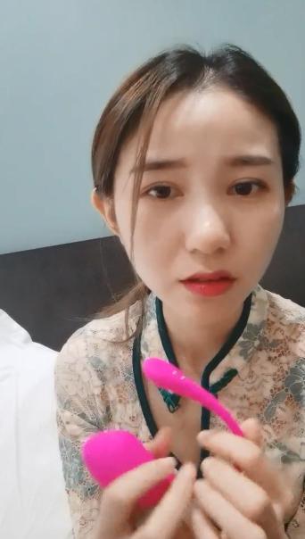 空姐女神下海【紫贤】今晚酒店约粉丝  露脸 清纯脸蛋 魔鬼身材俏佳人 无套啪啪 特写粉嫩鲍鱼