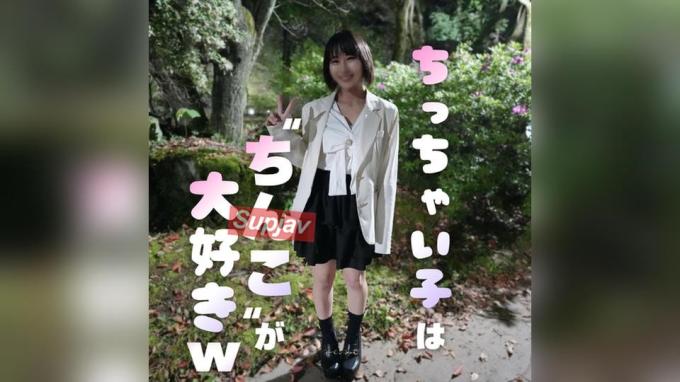 薄幸脸迷你女孩任意摆布，蒸汽垫上甜蜜玩法，美臀兴奋后中出2发腹射
