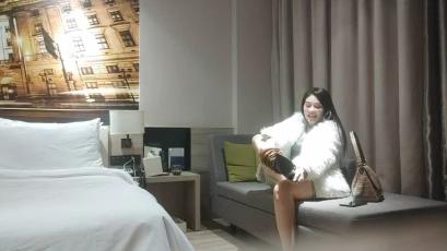 精挑细选  重金网约外围女神  肤白貌美极品尤物  又抠又舔 精彩视觉盛宴