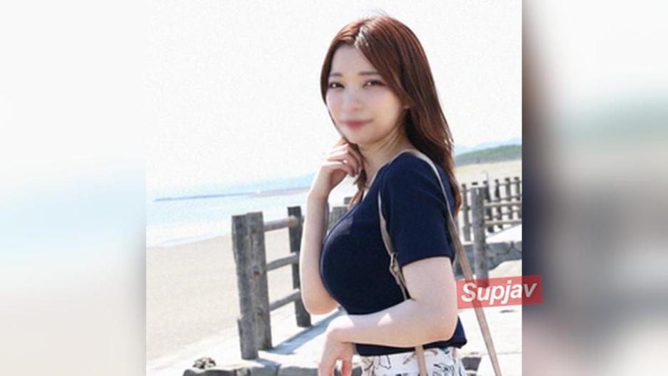 爆乳H杯新妻每天淋浴中郁闷，沉溺快感全身痉挛 平冢站前完整实录