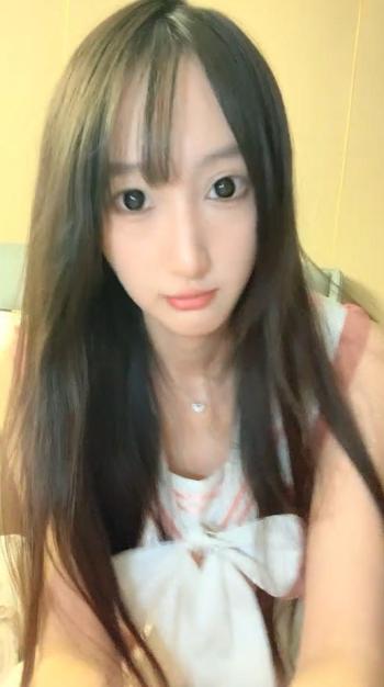 新生代平台一姐【泡泡咕】 颜值吊打全场  收益榜榜眼  极品小仙女  这场有特写  小鲍鱼诱人超粉