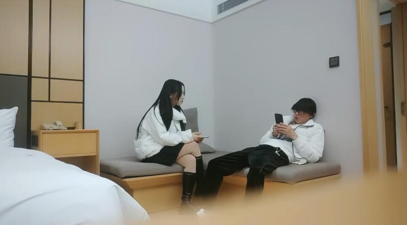 22岁  172cm 艺术学院清纯女神学生妹  兼职援交 甜美乖巧 黑丝诱惑啪啪佳作