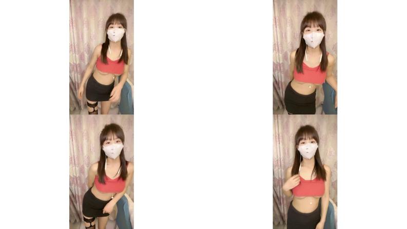 奶桃桃呀_____饥渴的少妇露脸镜头前漏奶摸逼诱惑狼友241