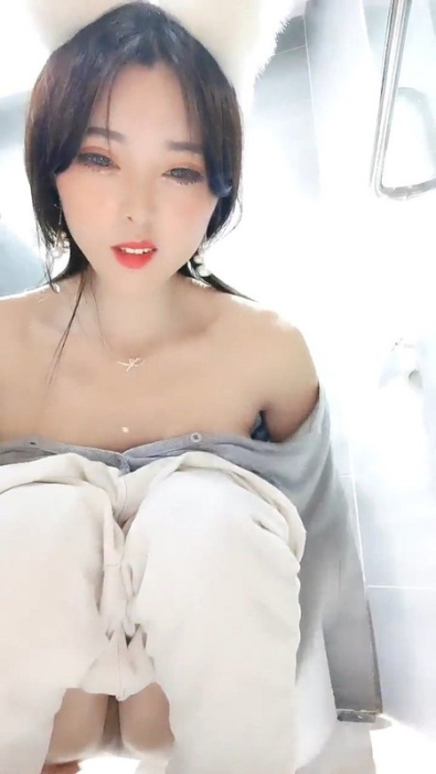 ✿淫娃欲姐✿ 超薄极透开档肉丝 女上位全自动榨汁小能手 无比湿滑嫩穴 肉棒裹满湿漉漉的淫汁 魂魄随抽刺升天