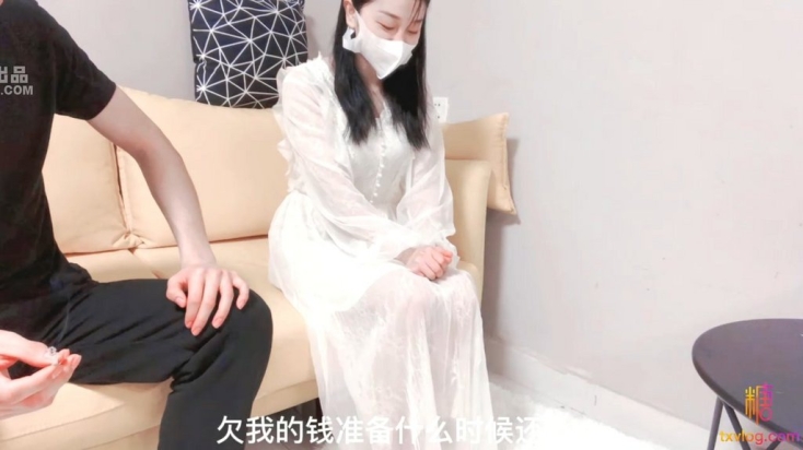 淫乱性爱 狂艹欠债美女，没钱还只能肉偿，撅起蜜桃臀玩弄白虎后狂射