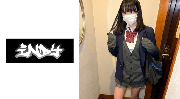 露脸【个人拍摄】看起来很讨厌露脸被认出的迷你裙女孩_加30K就让我私密拍摄了。