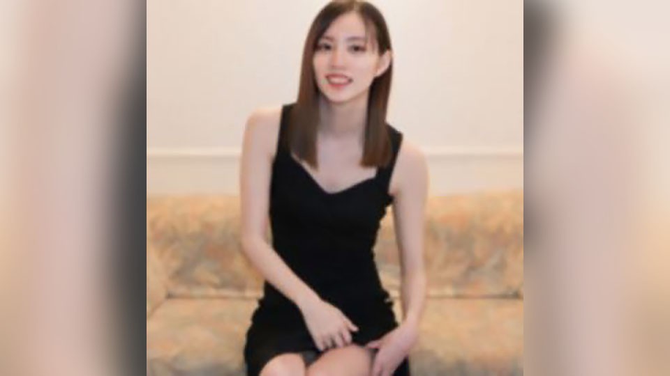 大量颜射轰炸绝美脸蛋黏精涂满高潮吞精三连发