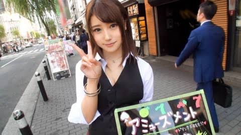 女侍酒吧搭讪04 in 新桥 萌 18岁 咖啡馆兼酒吧